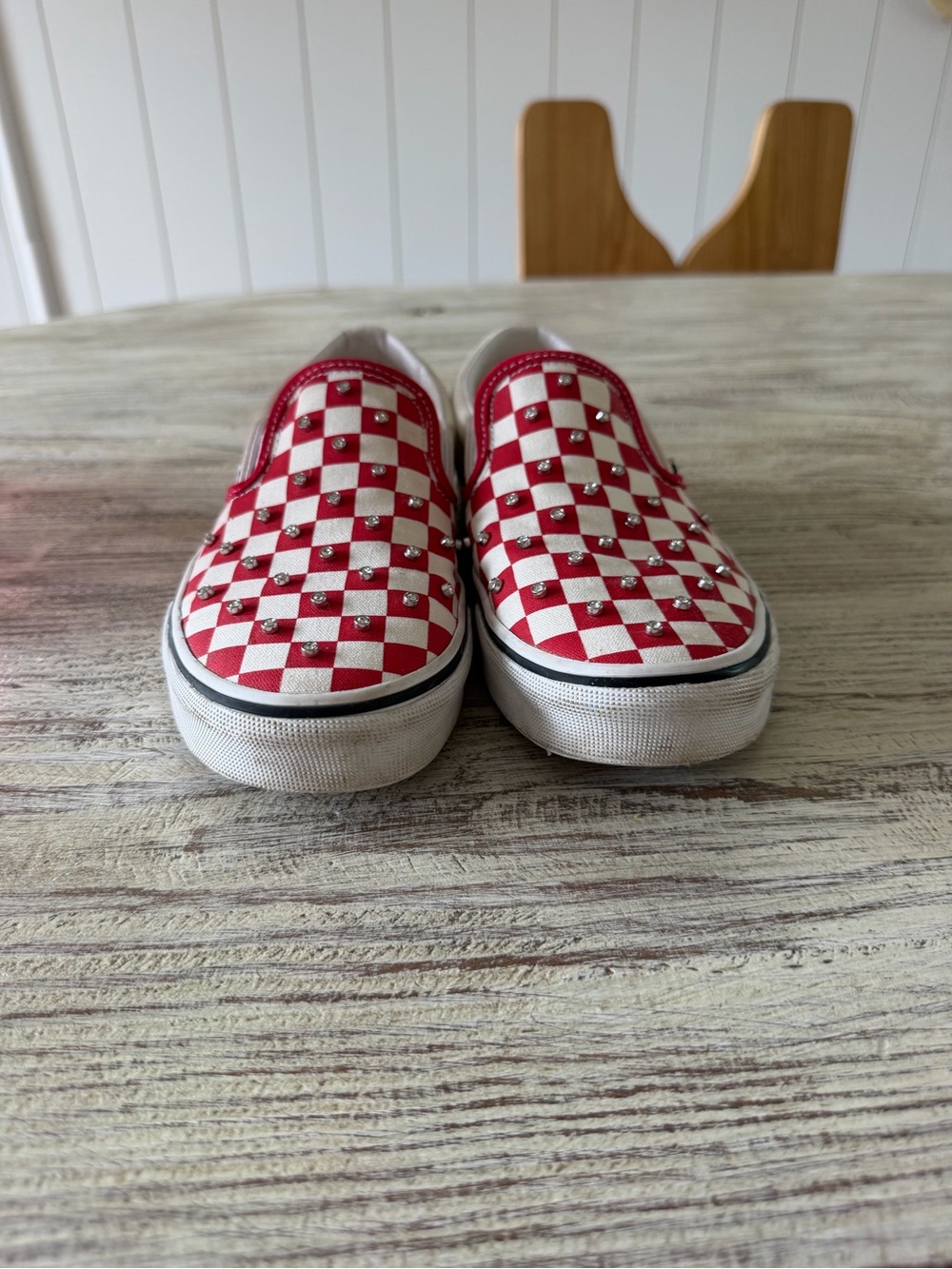 Vans women’s Red & White Checker Slip-On Shoes - Picture 5 of 6